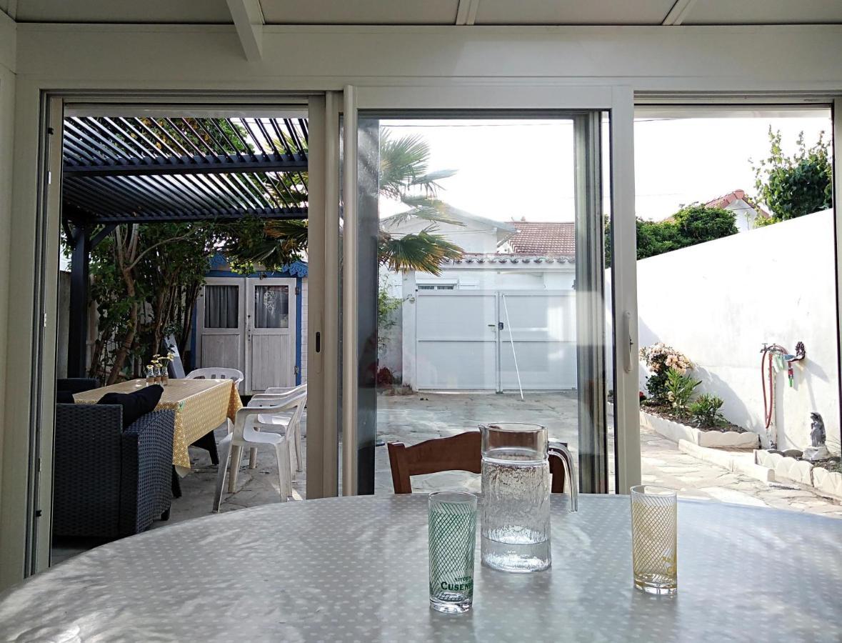 Maison Boisvinet Saint-Gilles-Croix-De-Vie, 4-5 P, Belle Cour Interieure, 200M Plage Zewnętrze zdjęcie